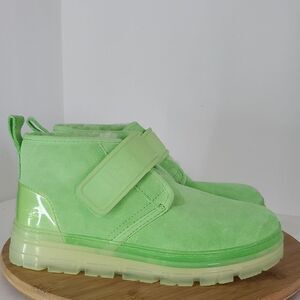 UGG Neumel Womens Size 8 Clear Chukka Suede Boots Parakeet Green 1137030